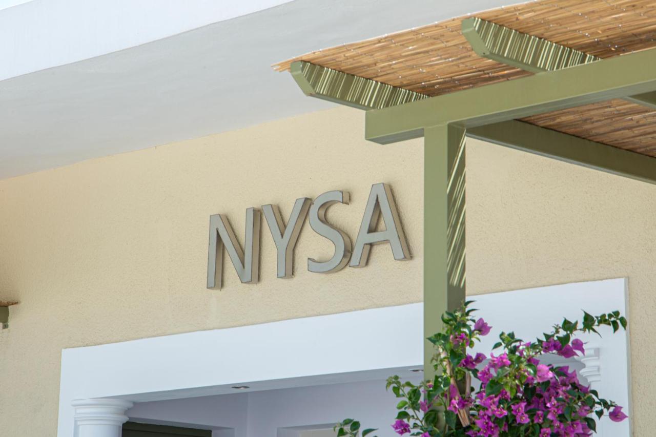 Nysa Residence Ménites Exteriör bild